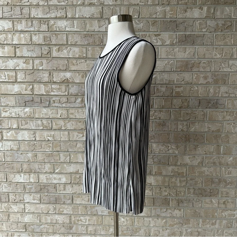 Vince Camuto Striped Top Blouse Size S 🌸 - Picture 4 of 9